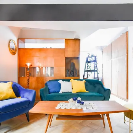 Apartament Creative 70s-inspired Center Parking Sofia