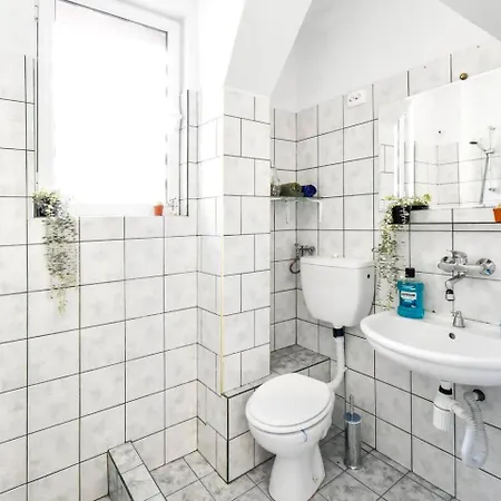 Creative 70s-inspired Center Parking Apartamento *