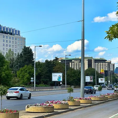 Apartament Creative 70s-inspired Center Parking Sofia