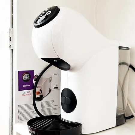 Creative 70s-inspired Center Parking Apartamento Sofía