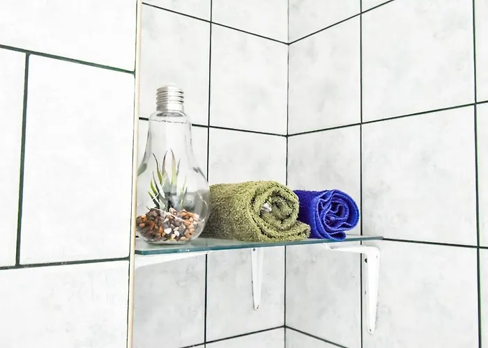 Creative 70s-inspired Center Parking *