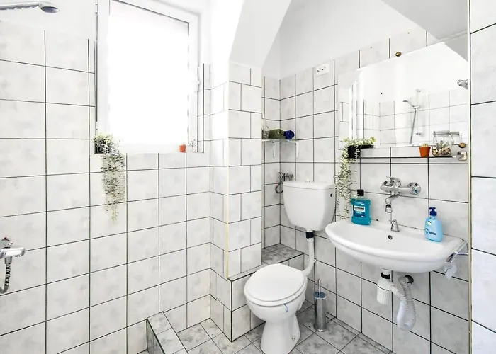 Creative 70s-inspired Center Parking Apartamento *